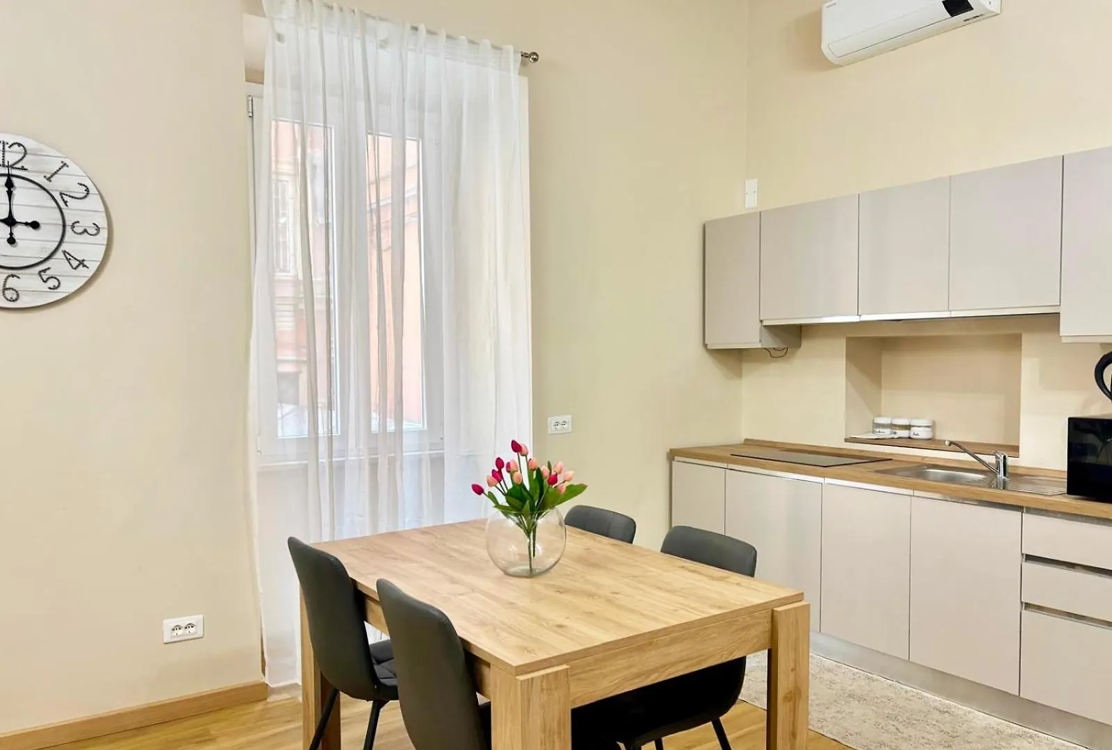 Ferienwohnung Dalitourism - Nazionale Charme Rom